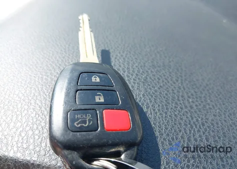 2016 Toyota Rav4 Le z USA, uszkodzony, nr VIN 2T3ZFREVXGW290252